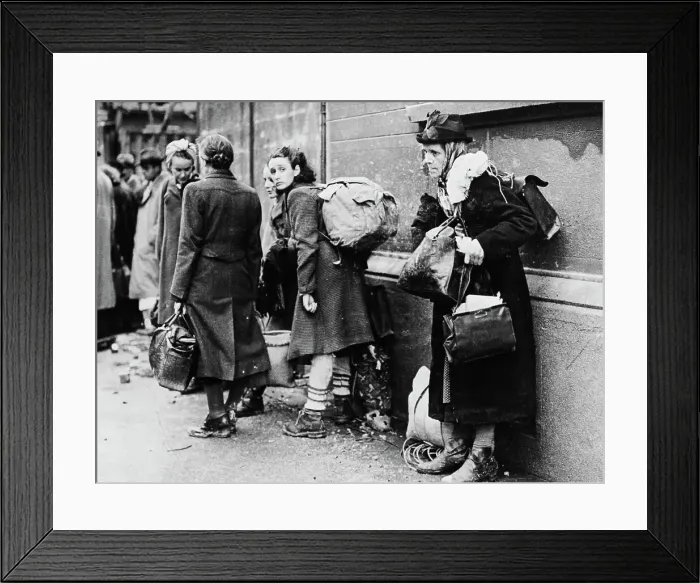 Framed Print : Refugees In Germany Framed Print : Refugees In Germany