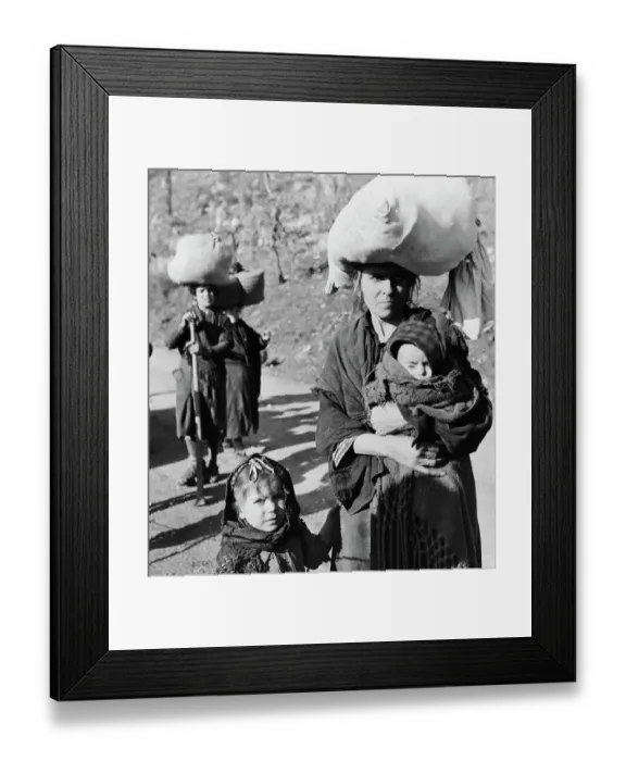 Framed Print : Women Return To Acquafondata Framed Print : Women Return To Acquafondata