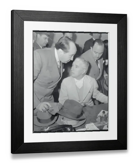 Framed Print : Charlie Chaplin Speaking with Jerry Giesler Framed Print : Charlie Chaplin Speaking with Jerry Giesler