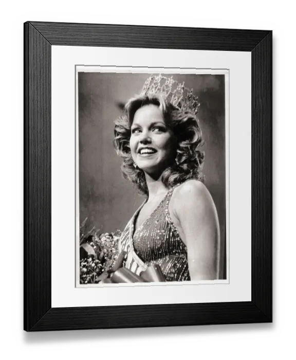 Framed Print : Miss USA Smiling After Being Crowned Framed Print : Miss USA Smiling After Being Crowned