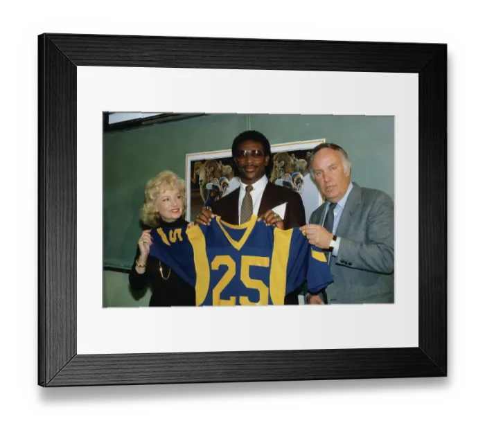 Framed Print : Football Player Eric Dickerson Posing with Ram's Owner and Coach Framed Print : Football Player Eric Dickerson Posing with Ram's Owner and Coach