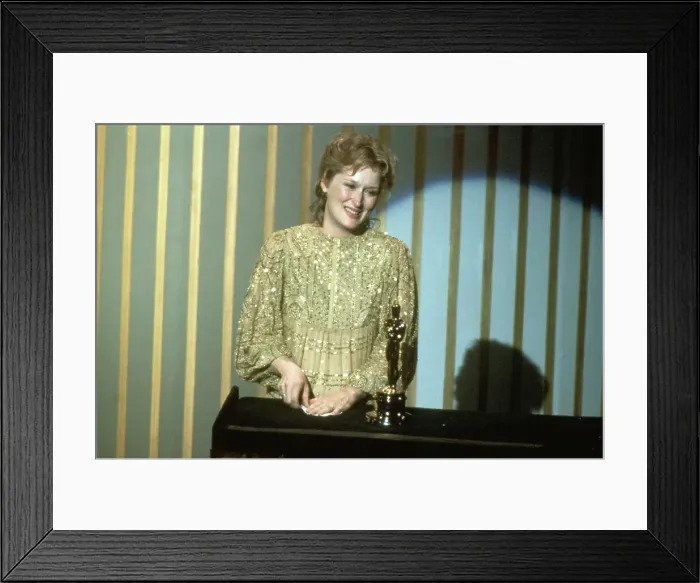 Framed Print : Meryl Streep At Oscars Framed Print : Meryl Streep At Oscars