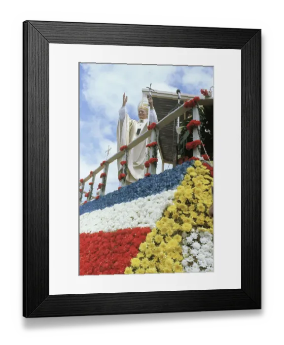 Framed Print : Pope John Paul II Saying Mass Framed Print : Pope John Paul II Saying Mass