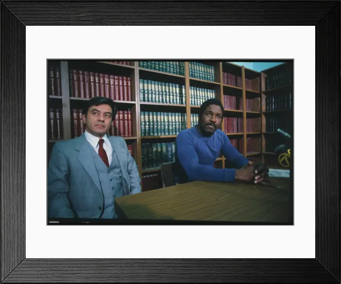 Framed Print : Mercury Morris with Attorney Framed Print : Mercury Morris with Attorney