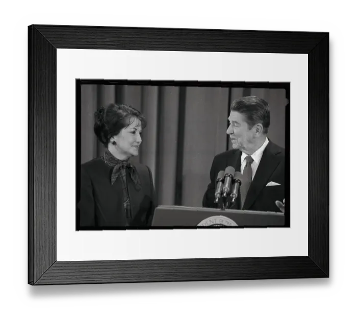 Framed Print : Ronald Reagan with Elizabeth Dole Framed Print : Ronald Reagan with Elizabeth Dole