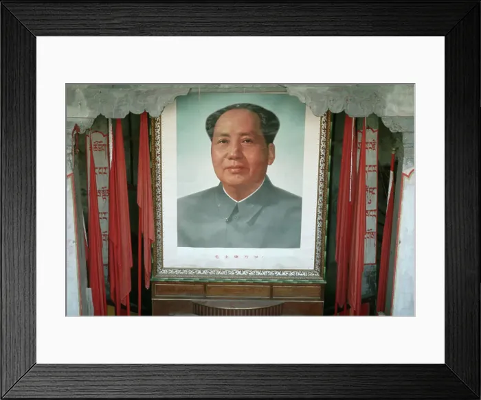 Framed Print : Portrait of Mao Zedong in Buddhist Temple Framed Print : Portrait of Mao Zedong in Buddhist Temple
