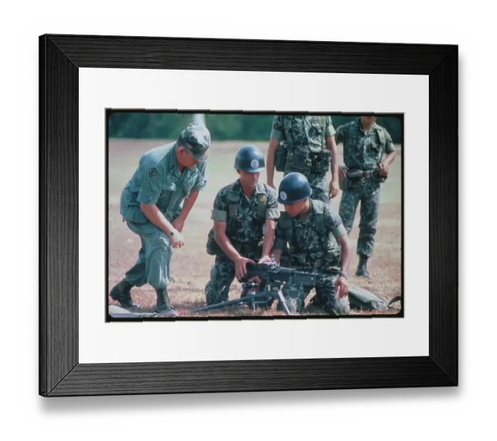Framed Print : Honduran Soldiers Receiving Training
