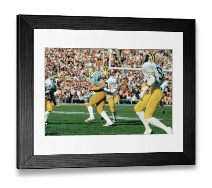 Framed Print : UCLA Versus Michigan Football Game Framed Print : UCLA Versus Michigan Football Game