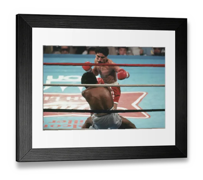 Framed Print : Lupe Pintor and Wilfredo Gomez in Boxing Action Framed Print : Lupe Pintor and Wilfredo Gomez in Boxing Action