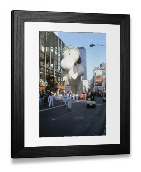 Framed Print : Snoppy Balloon Flying During Thanksgiving Day Parade Framed Print : Snoppy Balloon Flying During Thanksgiving Day Parade
