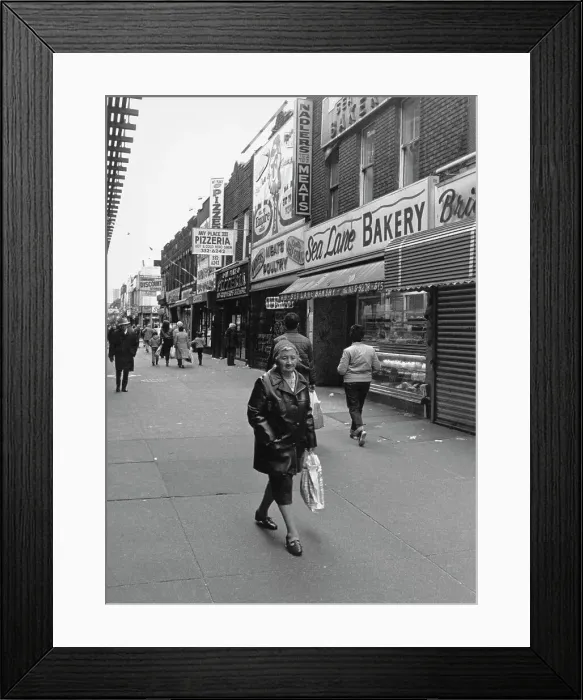 Framed Print : Brighton Beach, Brooklyn Framed Print : Brighton Beach, Brooklyn