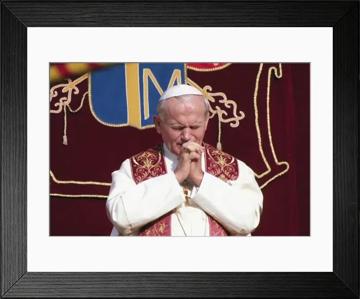 Framed Print : Pope John Paul II Praying Framed Print : Pope John Paul II Praying