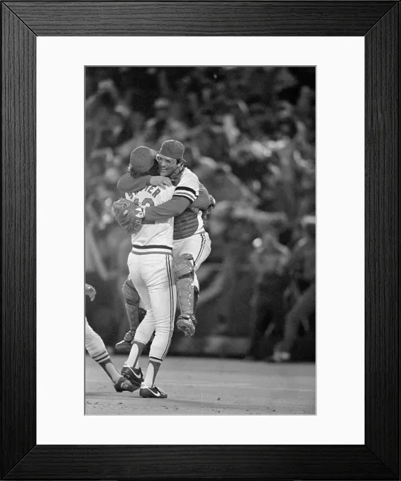Framed Print : Darrell Porter Hugging Bruce Sutter Framed Print : Darrell Porter Hugging Bruce Sutter