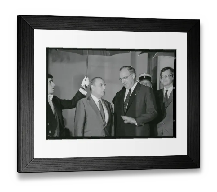 Framed Print : Helmut Kohl Speaking with Francois Mitterrand Framed Print : Helmut Kohl Speaking with Francois Mitterrand