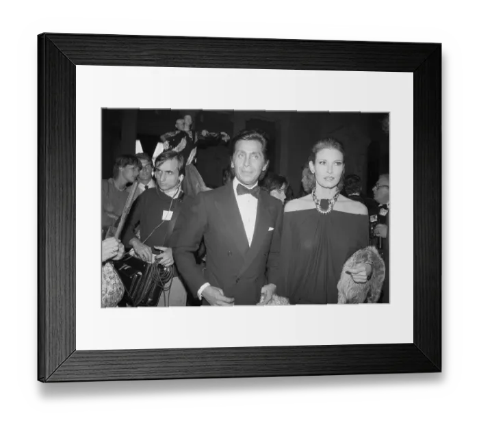 Framed Print : Fashion Designer Valentino and Raquel Welch Framed Print : Fashion Designer Valentino and Raquel Welch