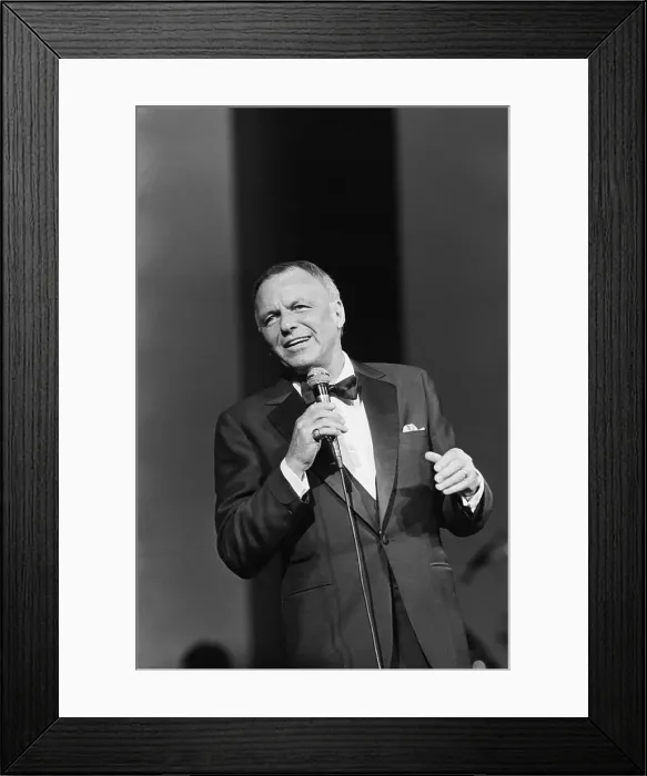 Framed Print : Frank Sinatra In Concert Framed Print : Frank Sinatra In Concert