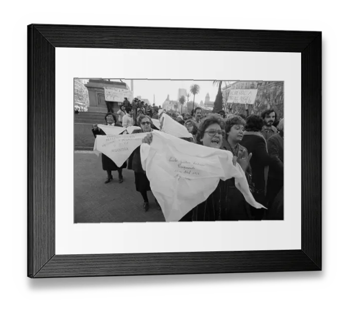 Framed Print : Mothers of the Disappeared in Argentina Framed Print : Mothers of the Disappeared in Argentina