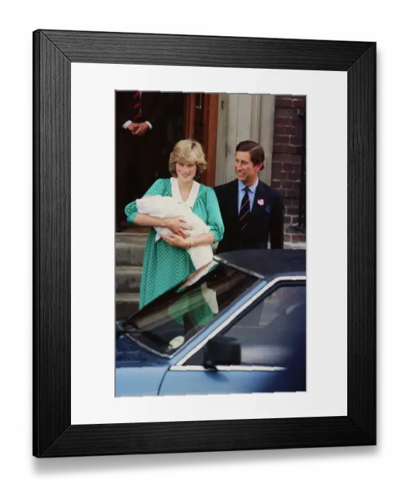 Framed Print : Princess Diana and Prince Charles with Newborn William Framed Print : Princess Diana and Prince Charles with Newborn William
