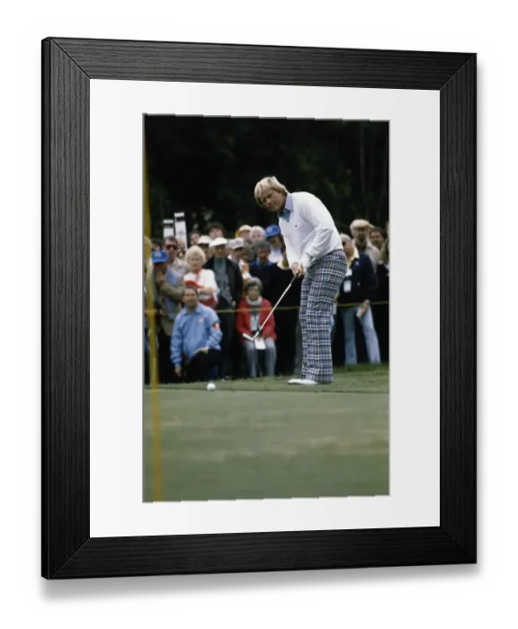 Framed Print : Jack Nicklaus Playing Golf Framed Print : Jack Nicklaus Playing Golf