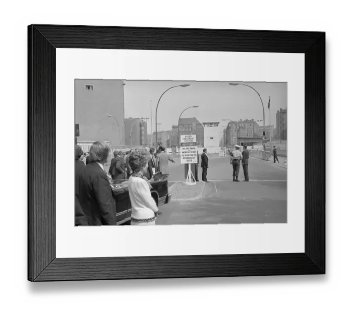 Framed Print : Ronald Reagan at Berlin Wall Signs Framed Print : Ronald Reagan at Berlin Wall Signs