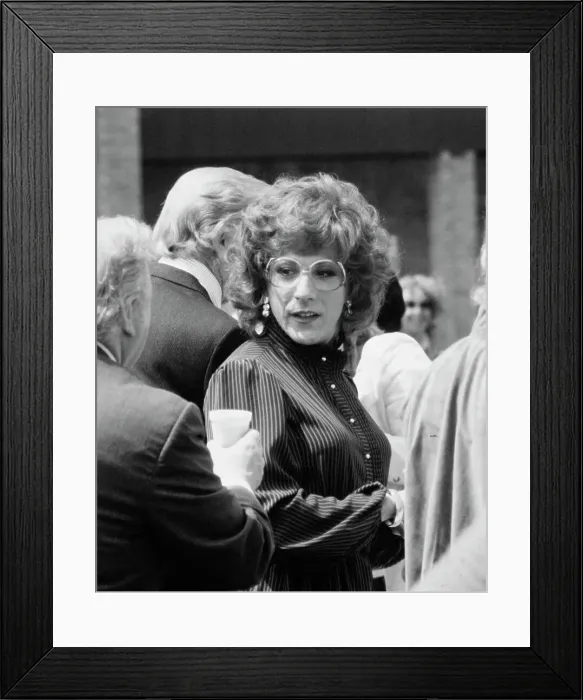 Framed Print : Dustin Hoffman in Tootsie Framed Print : Dustin Hoffman in Tootsie