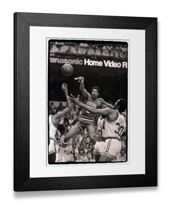 Framed Print : Julius Erving Passing Ball to Teammate Framed Print : Julius Erving Passing Ball to Teammate