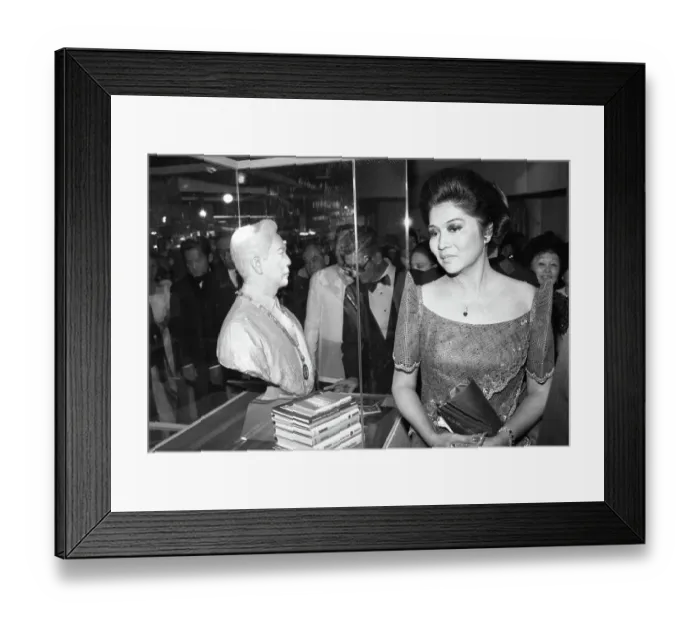 Framed Print : Bloomingdale's Department Store Framed Print : Bloomingdale's Department Store