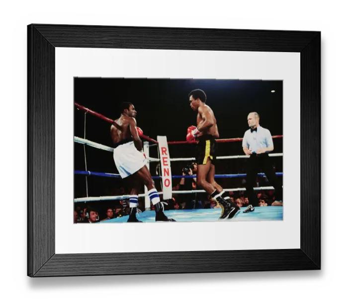 Framed Print : Boxer Sugar Ray Leonard in Action with Bruce Finch Framed Print : Boxer Sugar Ray Leonard in Action with Bruce Finch