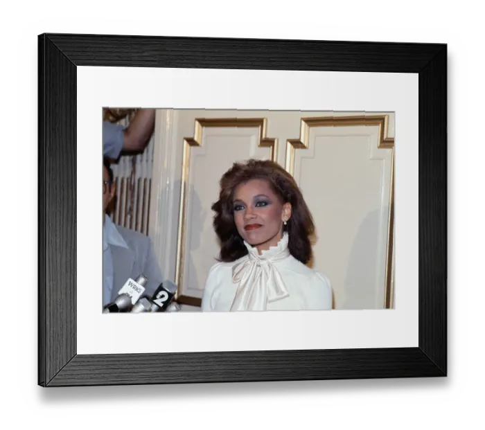 Framed Print : Entertainer Vanessa Williams Framed Print : Entertainer Vanessa Williams