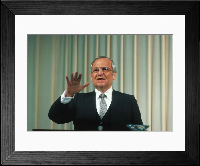 Framed Print : Lee Iacocca Speaking Framed Print : Lee Iacocca Speaking