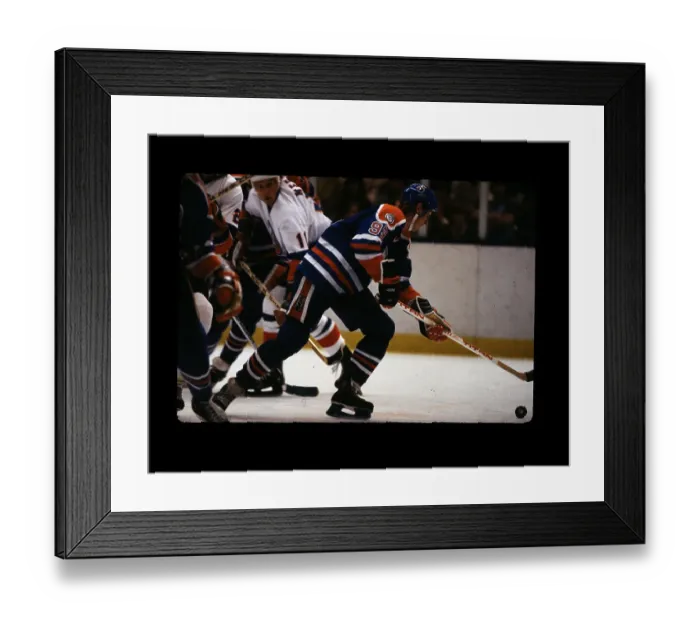 Framed Print : Wayne Gretzky Travels With Puck During Hockey Game