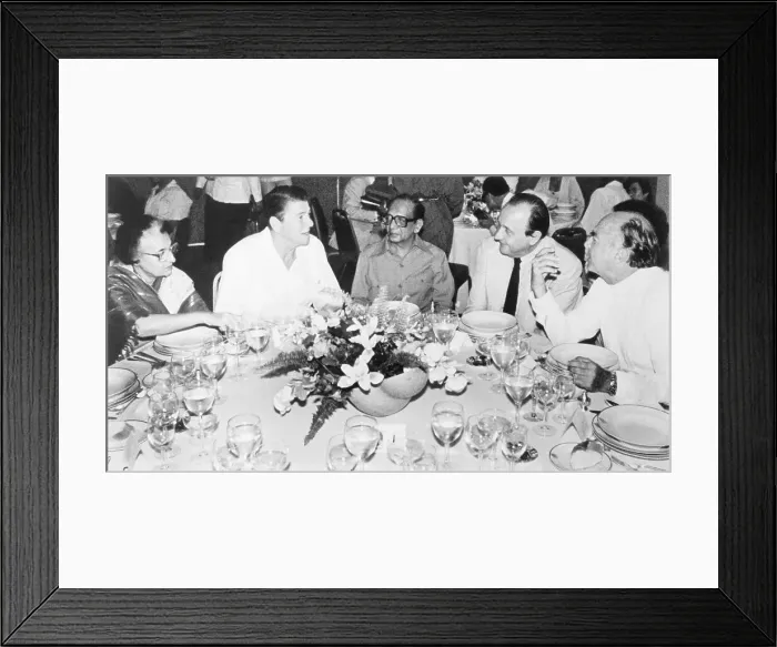 Framed Print : President Reagan Dining with Heads of State