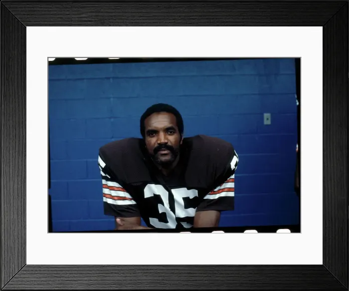 Framed Print : Portrait of Calvin Hill Framed Print : Portrait of Calvin Hill