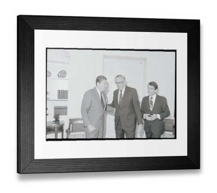 Framed Print : Ronald Reagan Meeting with Colleagues Framed Print : Ronald Reagan Meeting with Colleagues
