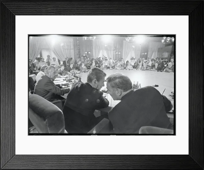Framed Print : President Reagan Conferring with Alexander Haig Framed Print : President Reagan Conferring with Alexander Haig