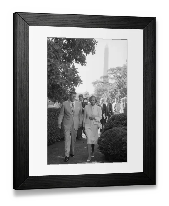 Framed Print : Ronald Reagan Strolling with Sandra O'Connor Framed Print : Ronald Reagan Strolling with Sandra O'Connor
