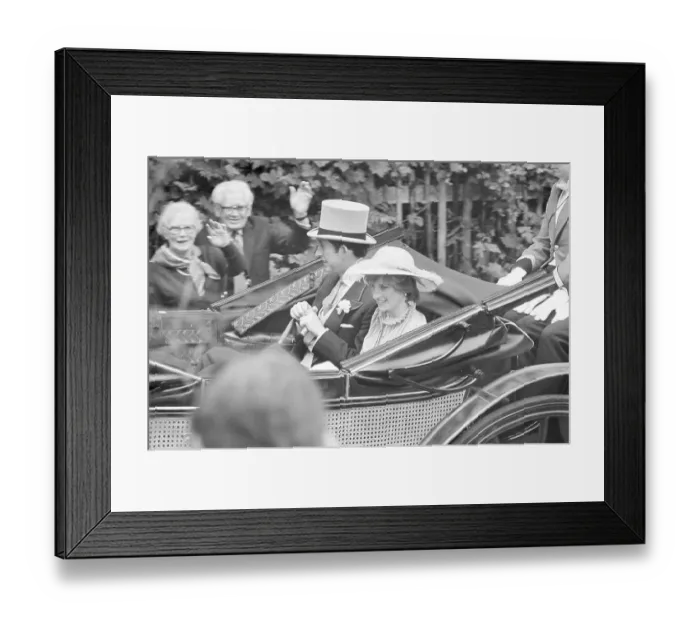 Framed Print : Prince Charles and Lady Diana In Open Carriage