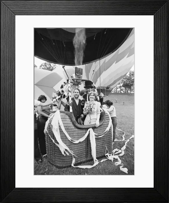 Framed Print : Wedding in Hot Air Balloon Framed Print : Wedding in Hot Air Balloon