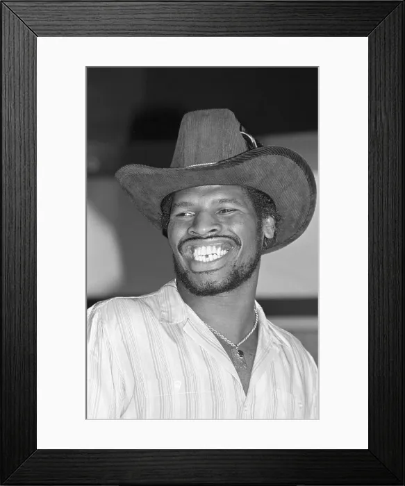 Framed Print : Leon Spinks W / Dentures In Cowboy Hat