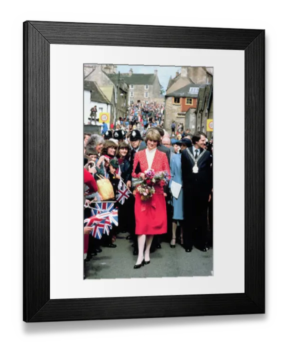Framed Print : Princess Diana on Walkabout Framed Print : Princess Diana on Walkabout