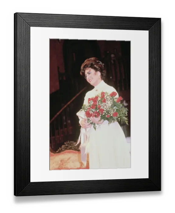 Framed Print : Actress Elizabeth Taylor Framed Print : Actress Elizabeth Taylor