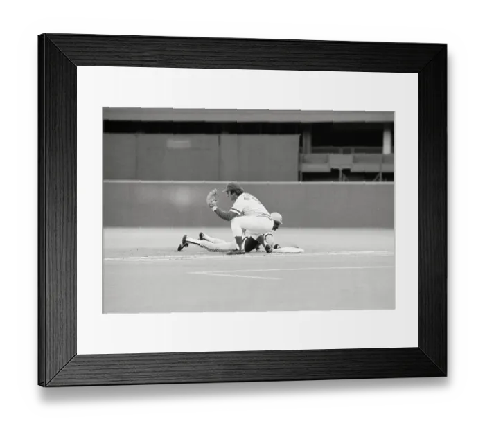 Framed Print : Omar Moreno Sliding To Base Framed Print : Omar Moreno Sliding To Base