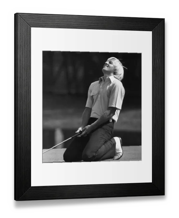 Framed Print : Greg Norman Kneeling Framed Print : Greg Norman Kneeling
