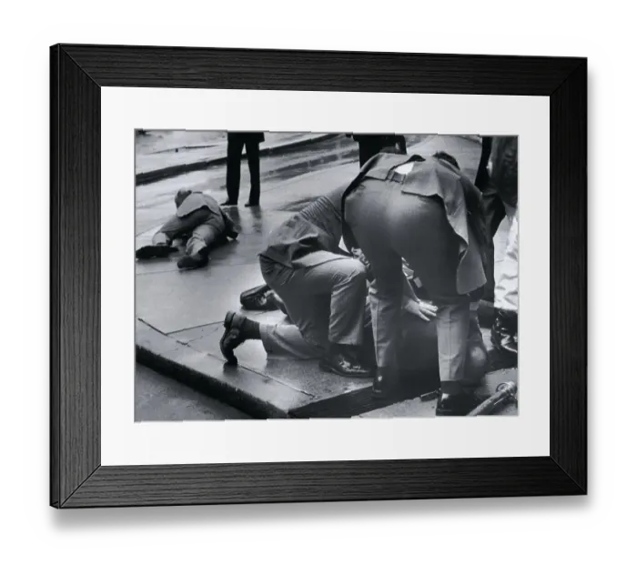 Framed Print : Secret Service Agents Grab Assassin Framed Print : Secret Service Agents Grab Assassin