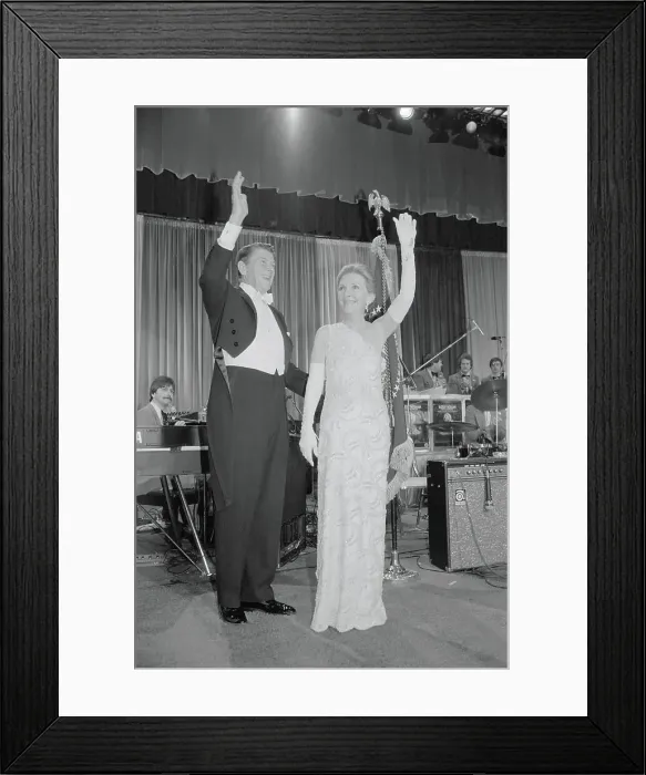 Framed Print : President and Nancy Reagan Waving Framed Print : President and Nancy Reagan Waving