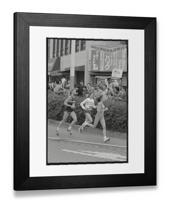 Framed Print : Leaders of Tokyo International Women's Marathon Framed Print : Leaders of Tokyo International Women's Marathon