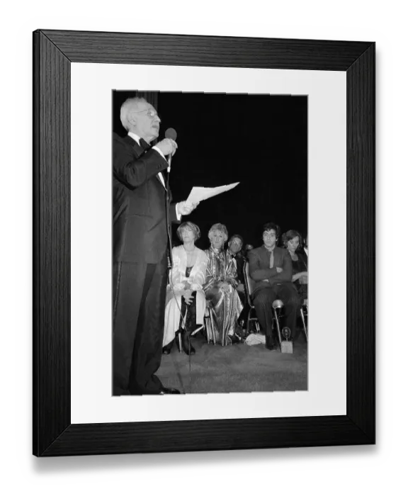 Framed Print : Lee Strasberg Speaking at Ceremony Framed Print : Lee Strasberg Speaking at Ceremony