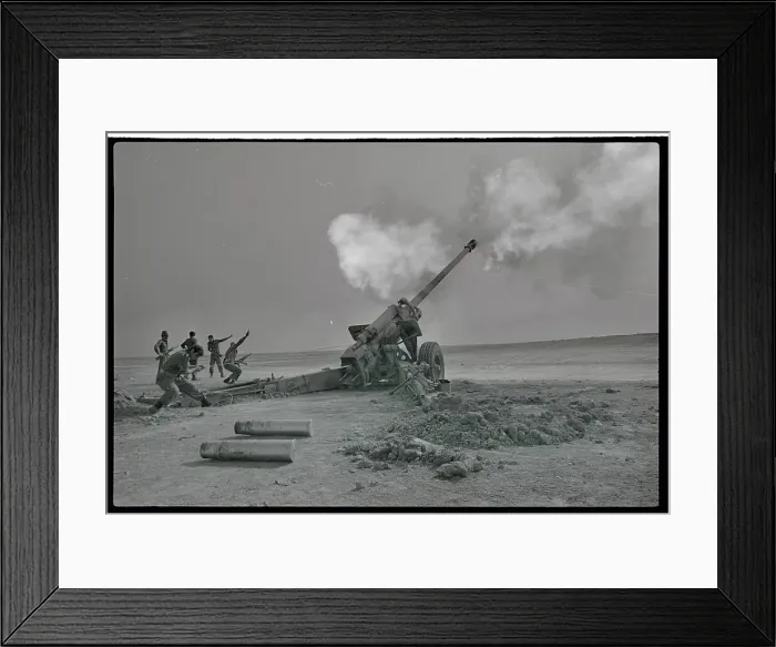 Framed Print : Iraqi Soldiers Firing Artillery at Advancing Iranians Framed Print : Iraqi Soldiers Firing Artillery at Advancing Iranians