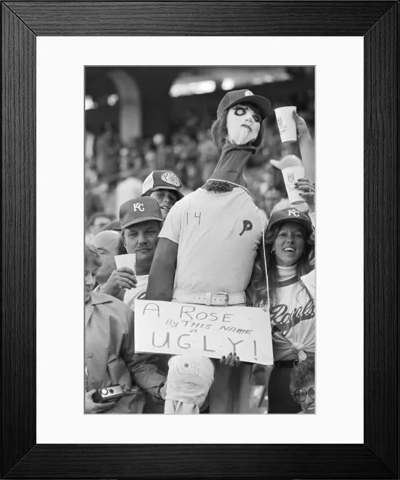 Framed Print : Royals Fans Taunting Pete Rose Framed Print : Royals Fans Taunting Pete Rose