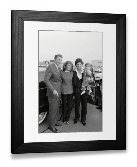 Framed Print : Ronald Reagan with Donny Osmond and Family Framed Print : Ronald Reagan with Donny Osmond and Family